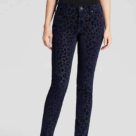 True Religion Leopard Velvet Skinny Jeans - Picture 3 of 8